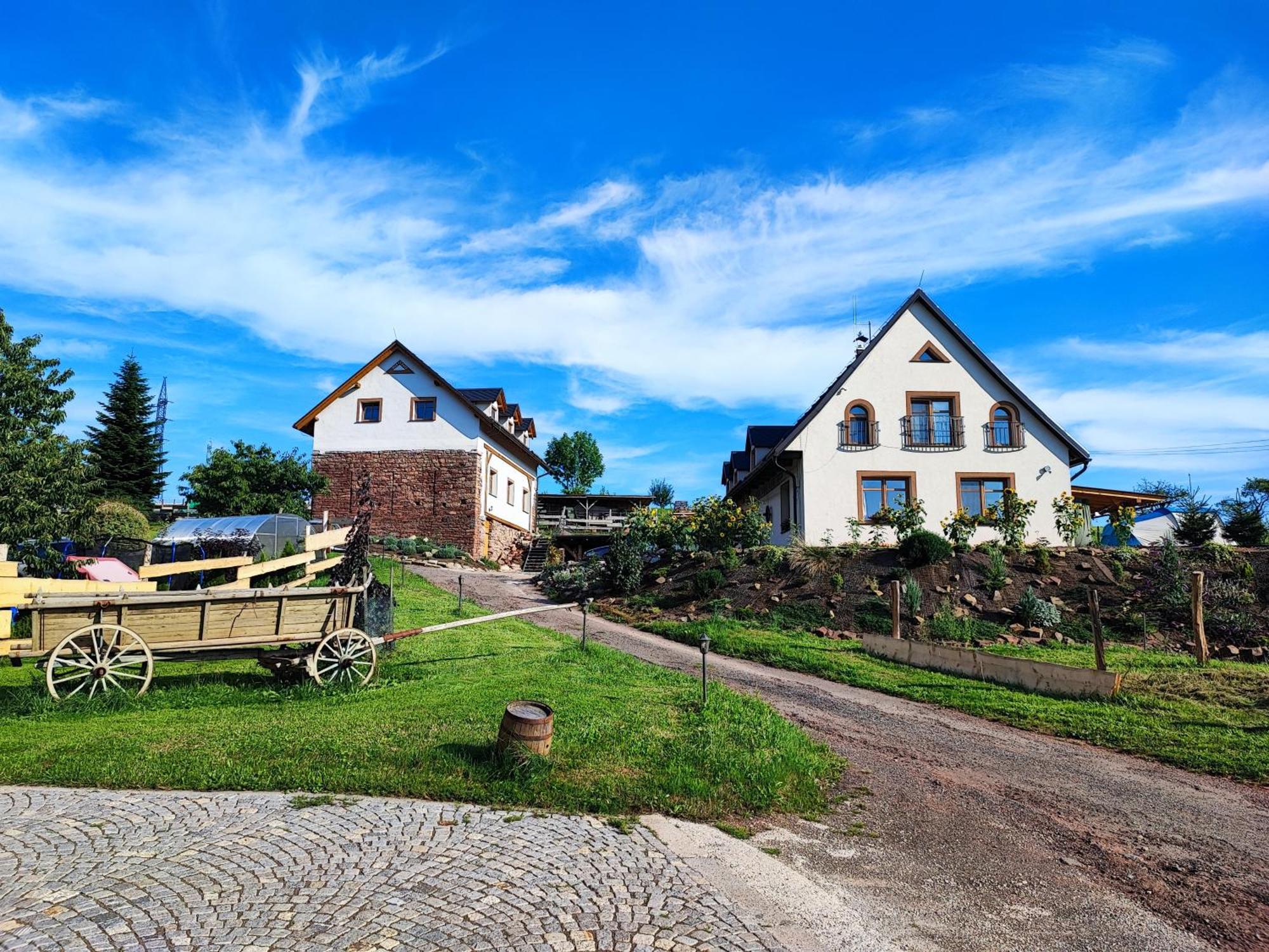 Apartman Na Statku Червени Костелец Екстер'єр фото